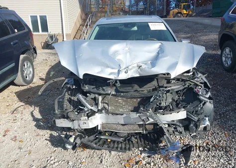 2012 Mercedes-Benz E 350 4Matic z USA, uszkodzony, nr VIN WDDHF8JB3CA619437